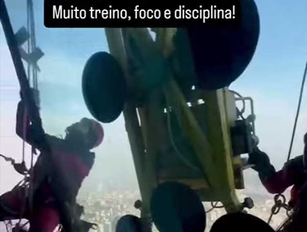 Manutenção de Vidros em Grandes Alturas