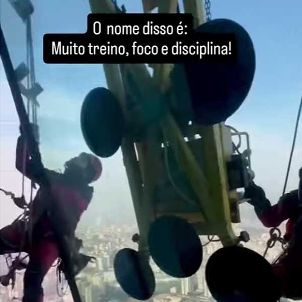 Manutenção de Vidros em Grandes Alturas